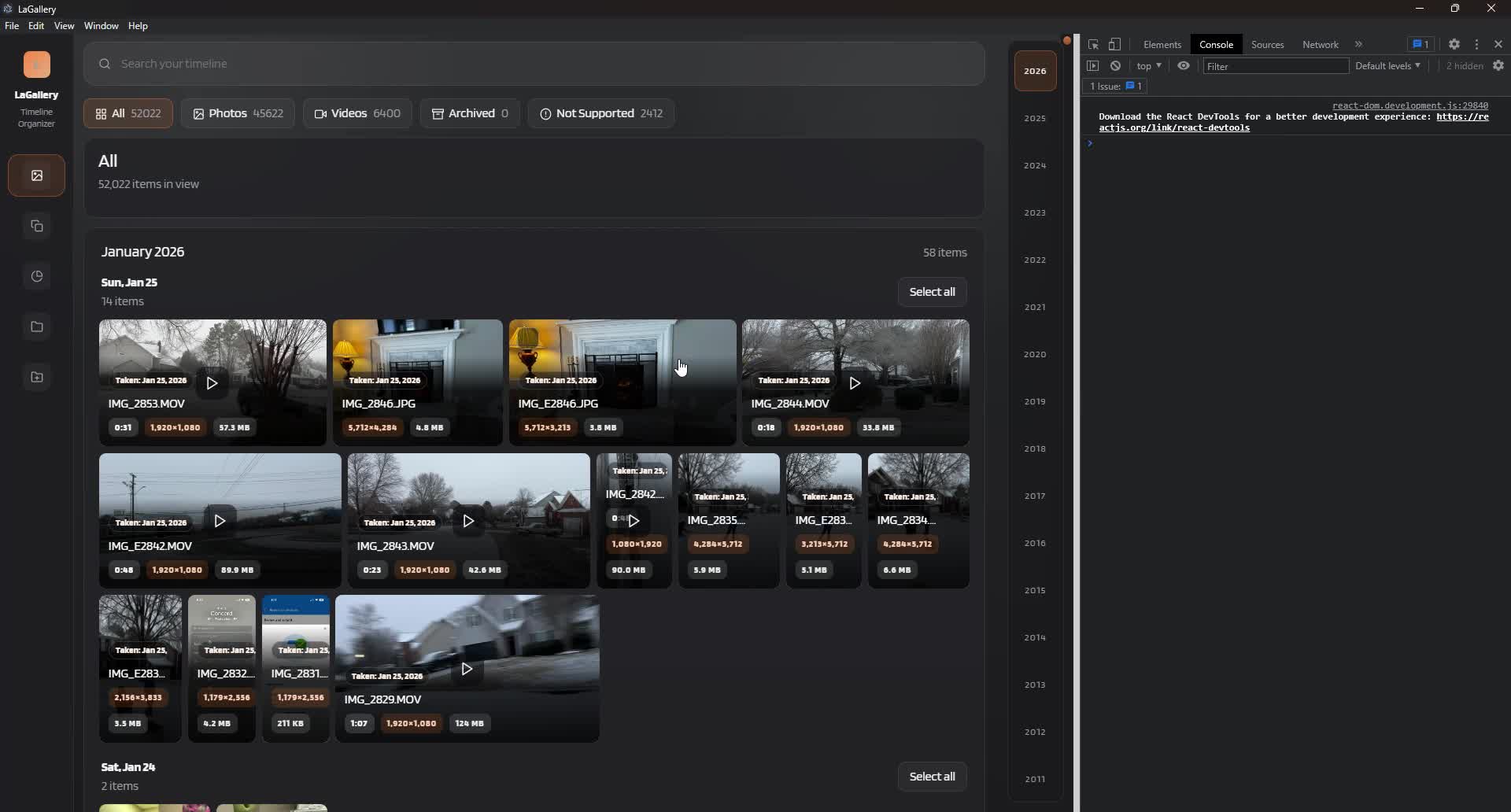 Galpho gallery showing a media timeline and photo thumbnails